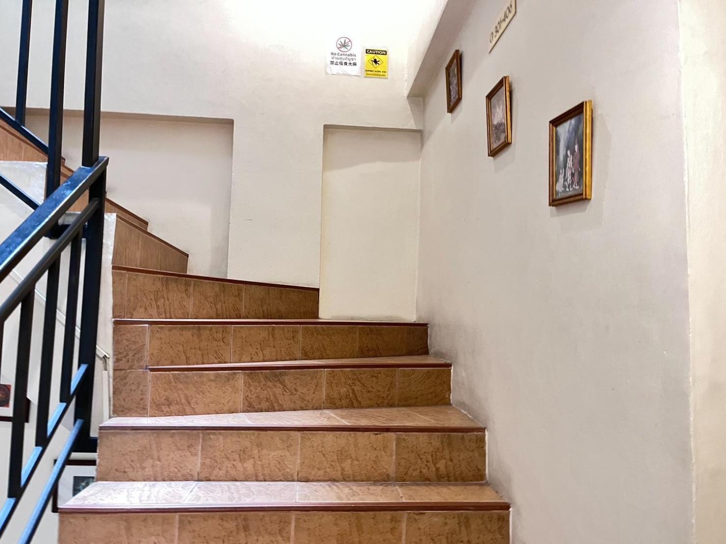 Lub Sbuy Hostel Phuket Exterior photo