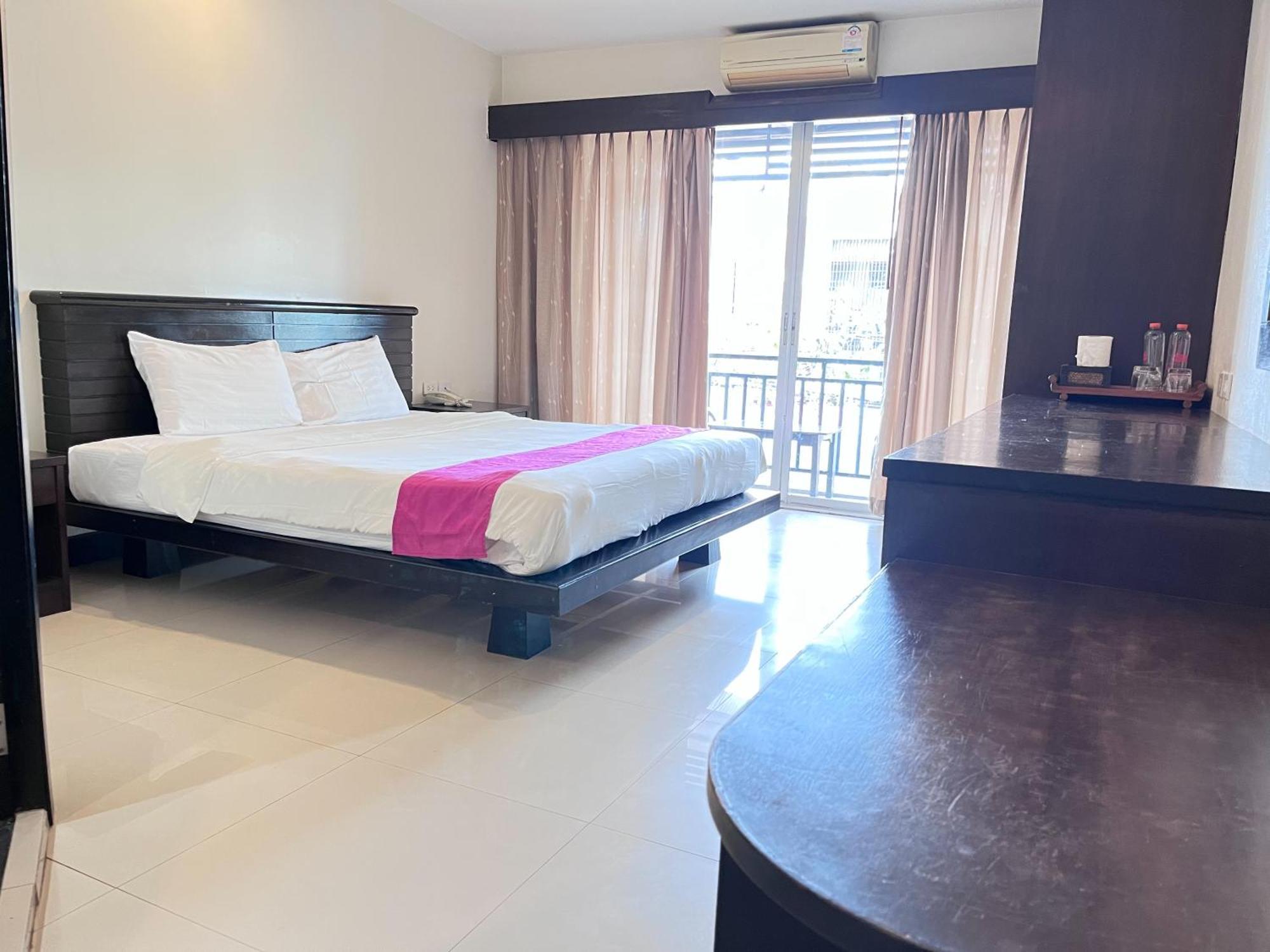 Lub Sbuy Hostel Phuket Exterior photo